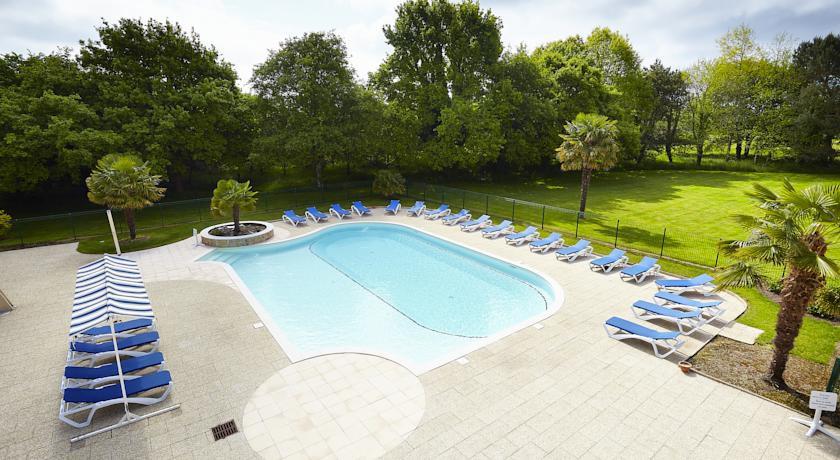 Hotel Du Golf Saint-Laurent Ploemel Exterior foto